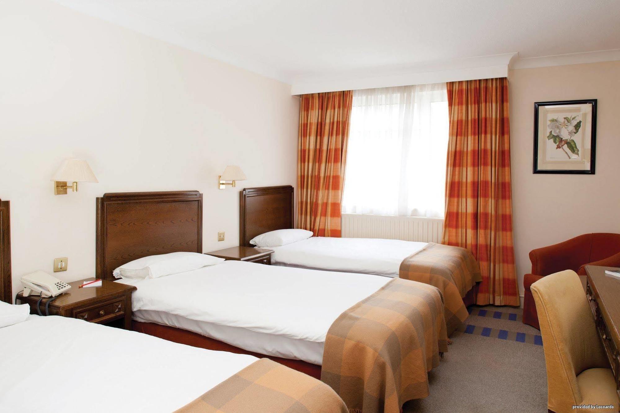 Roebuck Inn Stevenage Zewnętrze zdjęcie